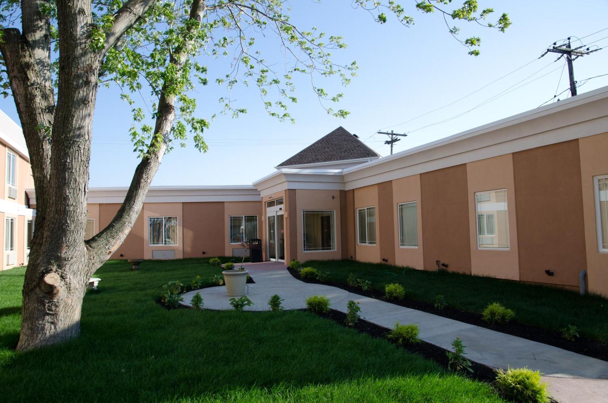 Aashram Hotel By Niagara River Niagara Falls Exterior photo